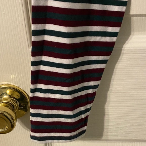 Vintage Y2K Guess Burgundy and White Striped Crop Top - Picture 3 of 8